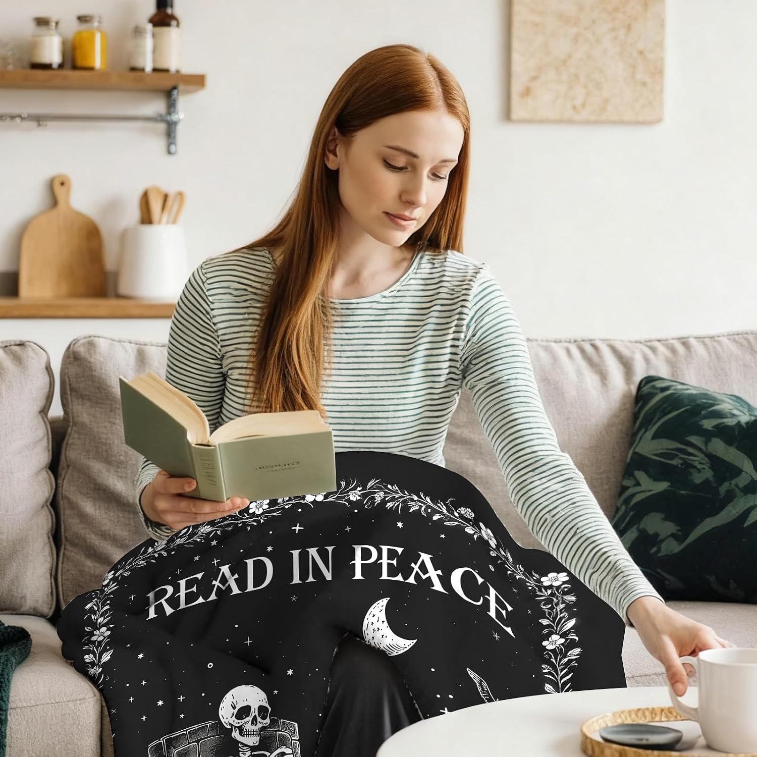 Gothic Ghost Reading Book Blan - Christmas Throw Blanket ulasan dan harga